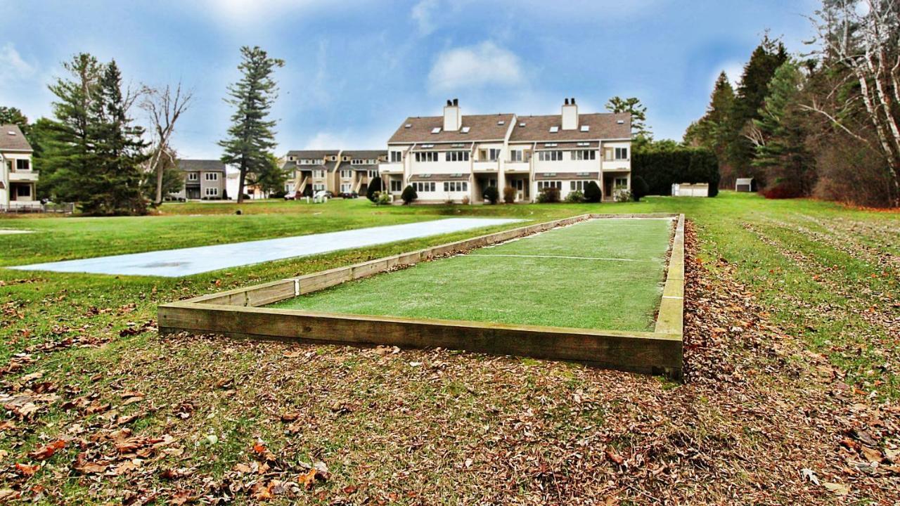 The Ponds At Foxhollow Lenox Exterior photo
